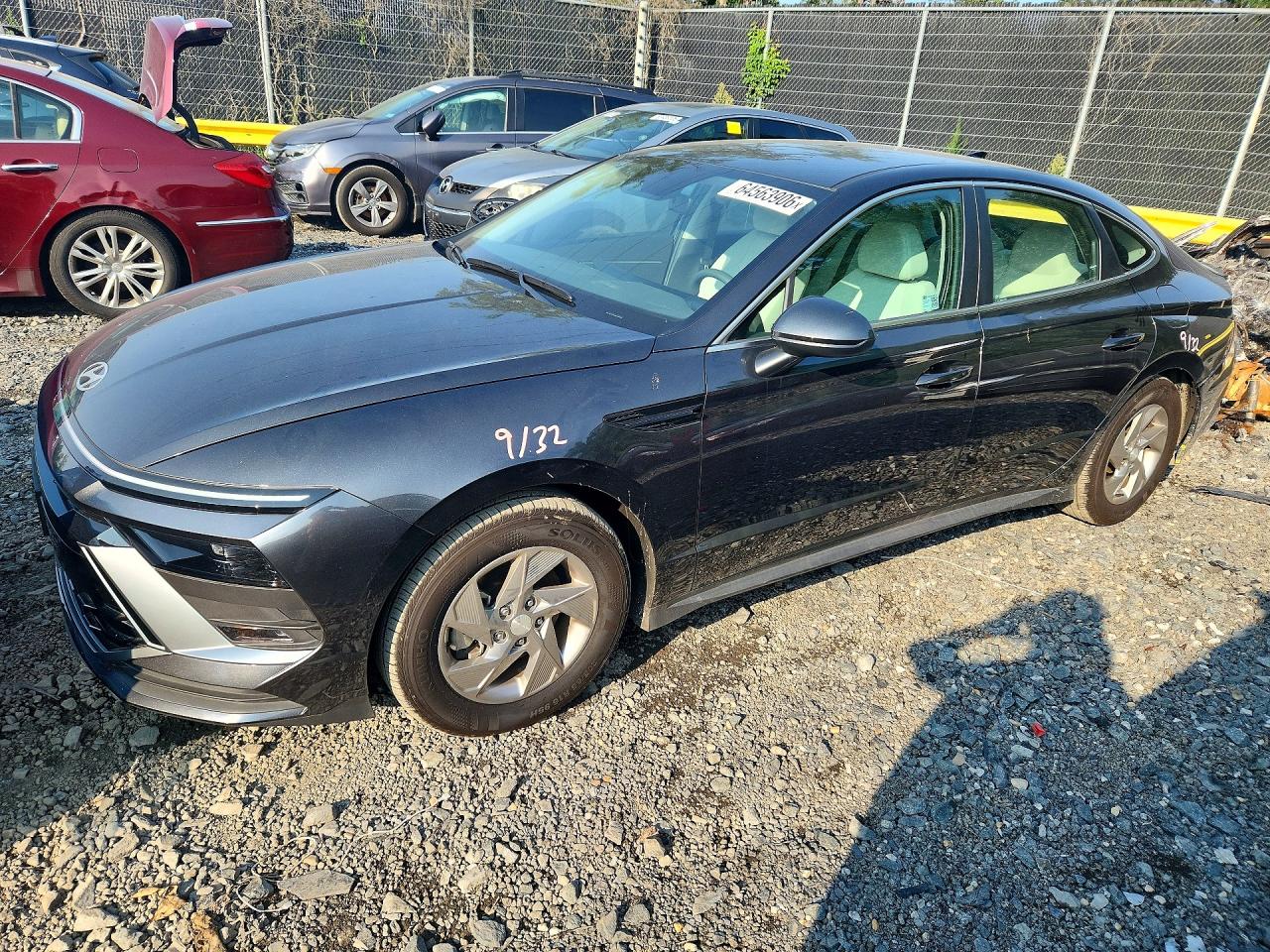 2025 HYUNDAI SONATA SE