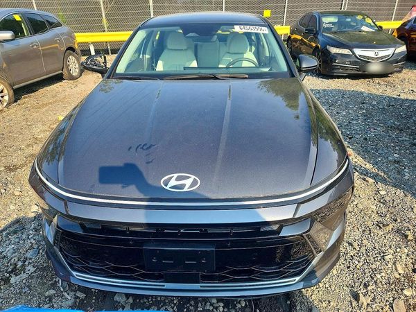 2025 HYUNDAI SONATA SE