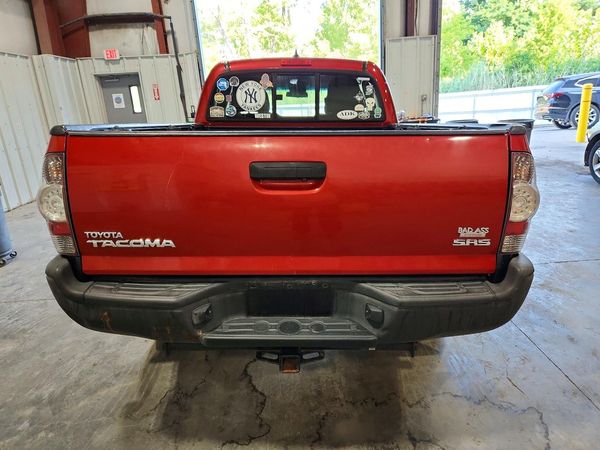 2014 TOYOTA TACOMA Delux Grade