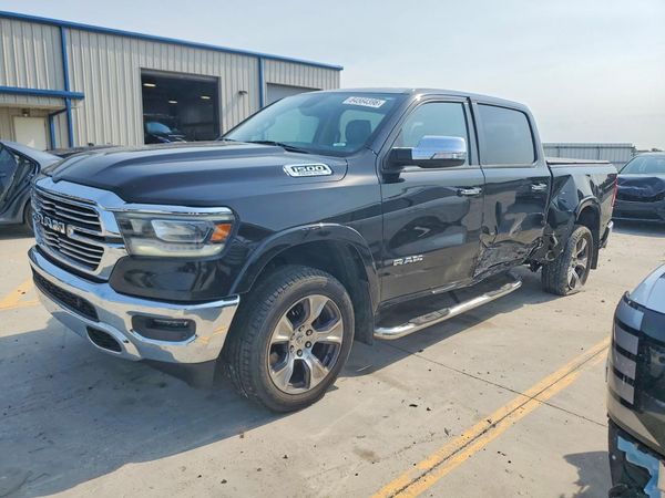 2019 RAM 1500 LARAMIE CREW CAB 4X4