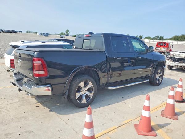 2019 RAM 1500 LARAMIE CREW CAB 4X4
