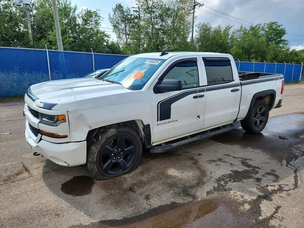 2018 CHEVROLET SILVERADO Custom