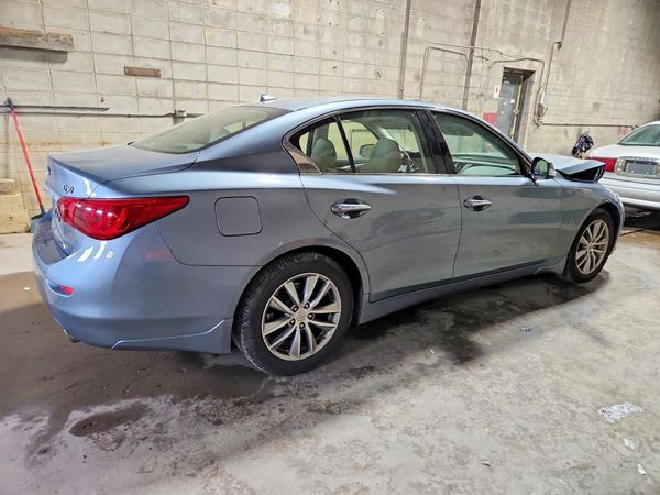 2015 INFINITI Q50