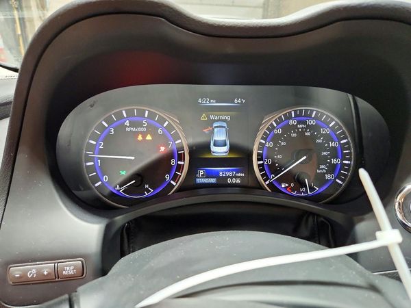 2015 INFINITI Q50
