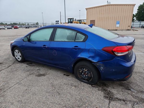 2018 KIA FORTE LX Base