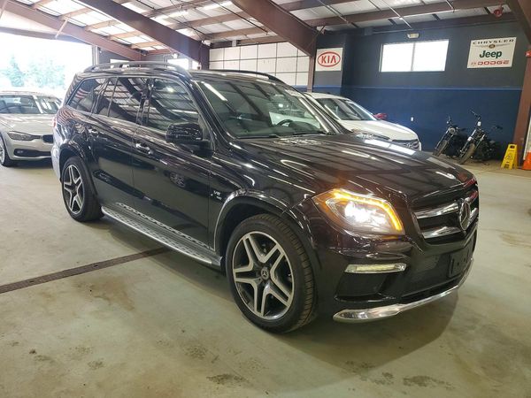 2015 MERCEDES-BENZ GL GL550 4MATIC