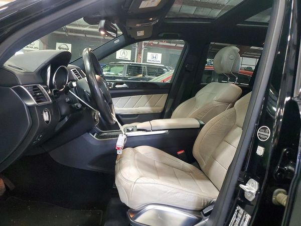 2015 MERCEDES-BENZ GL GL550 4MATIC