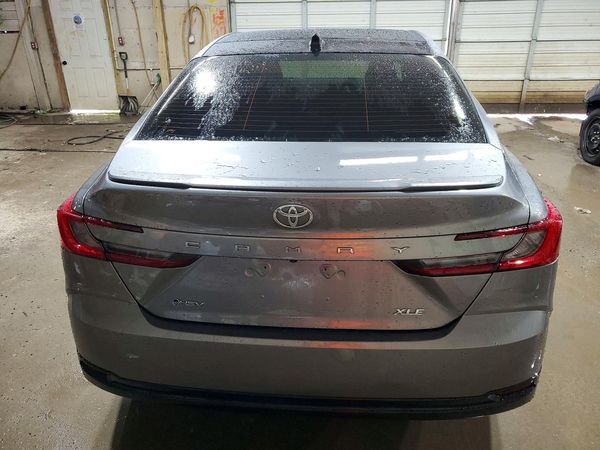 2025 TOYOTA CAMRY