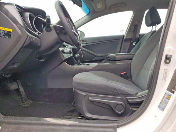 2015 KIA OPTIMA GL - Middle-low