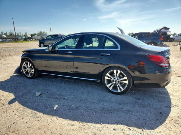 2018 MERCEDES-BENZ C C300