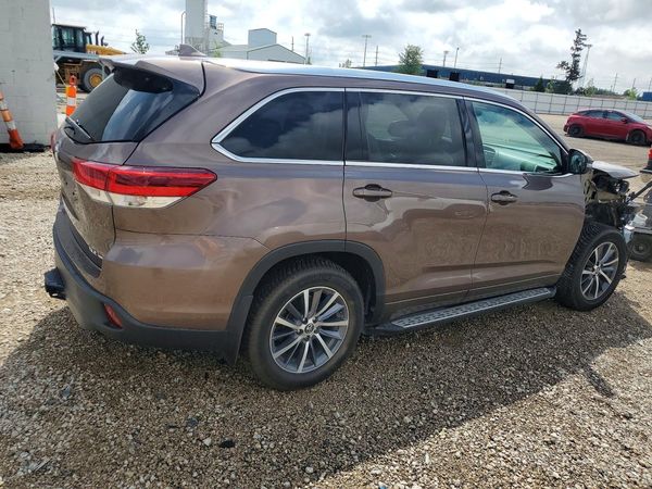 2018 TOYOTA HIGHLANDER