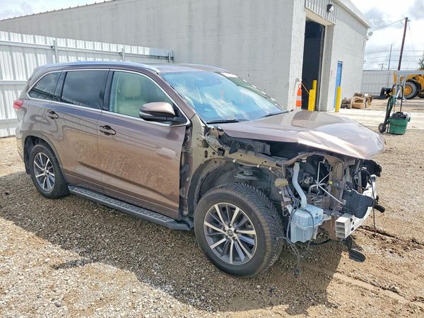 2018 TOYOTA HIGHLANDER