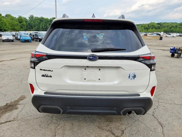 2025 SUBARU FORESTER Limited