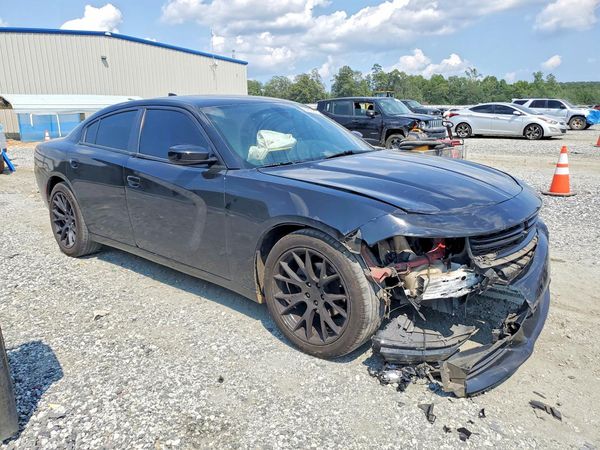 2016 DODGE CHARGER SXT