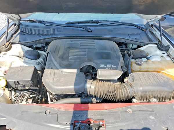 2016 DODGE CHARGER SXT