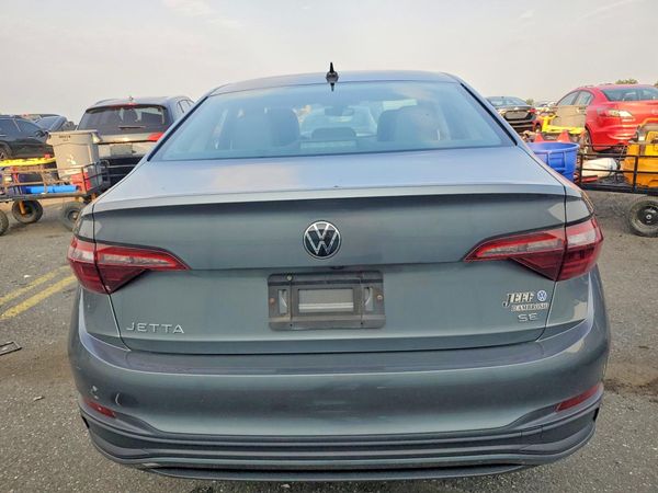 2023 VOLKSWAGEN JETTA SE w/ Sunroof