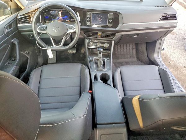 2023 VOLKSWAGEN JETTA SE w/ Sunroof