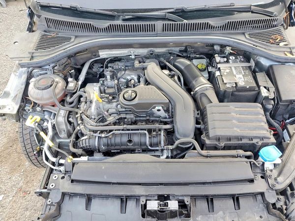 2023 VOLKSWAGEN JETTA SE w/ Sunroof