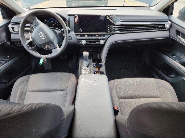 2025 TOYOTA CAMRY