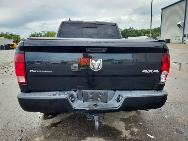 2015 RAM 1500 SLT