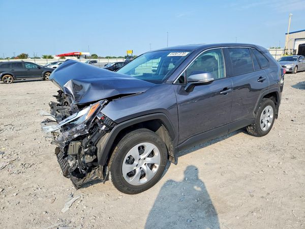 2024 TOYOTA RAV4 LE — Front 3/4