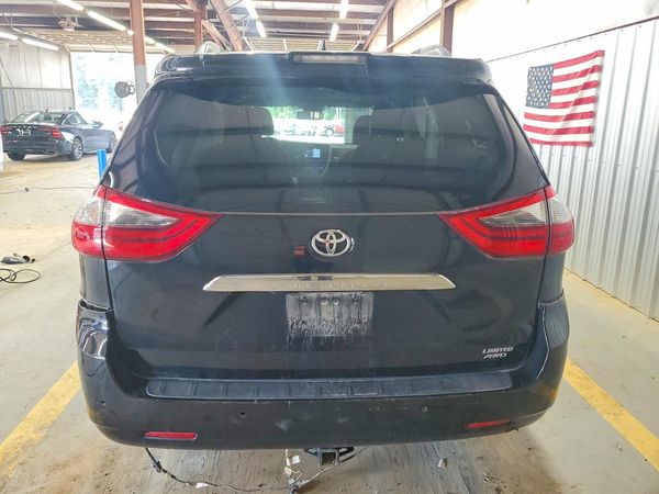 2020 TOYOTA SIENNA Q grade