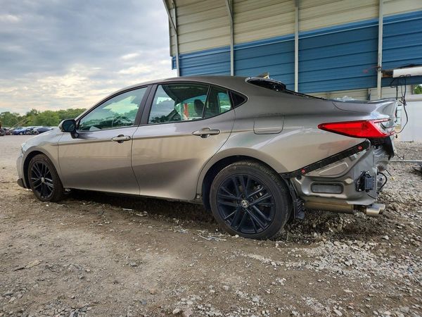 2025 TOYOTA CAMRY