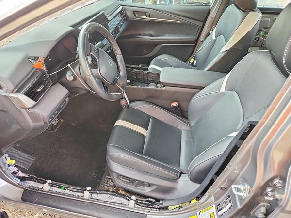 2025 TOYOTA CAMRY
