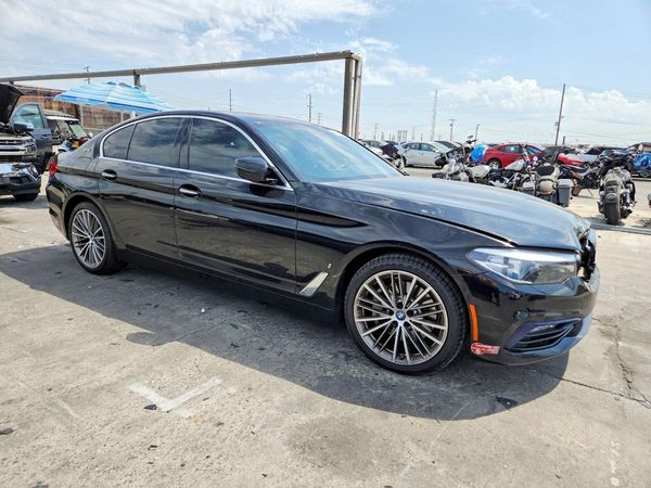 2018 BMW 530E