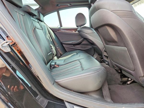 2018 BMW 530E