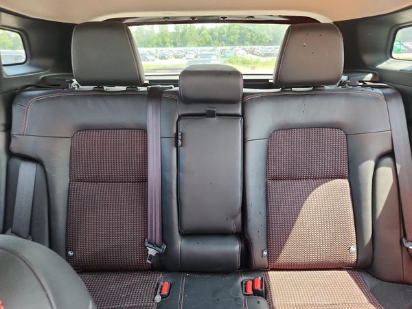 2025 NISSAN KICKS