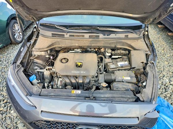 2020 HYUNDAI KONA SEL — Engine bay