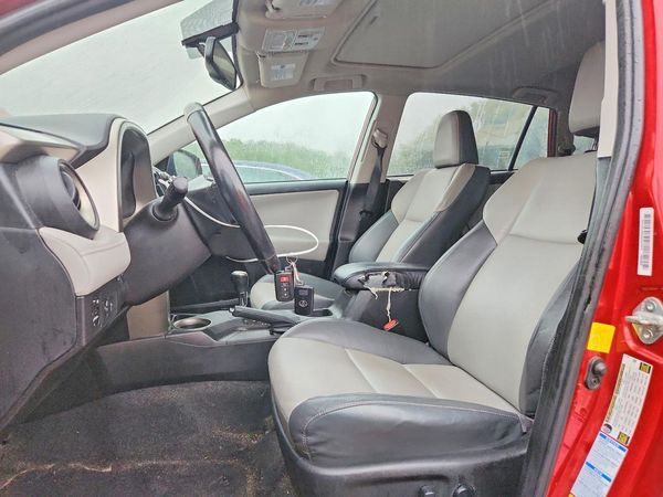 2015 TOYOTA RAV4