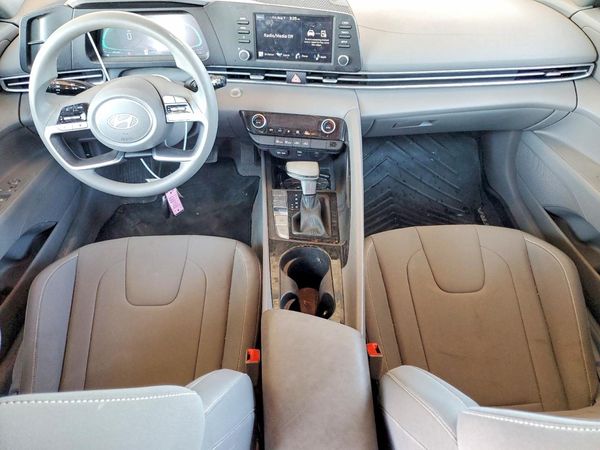 2025 HYUNDAI ELANTRA Blue, SEL Sport — CKPT