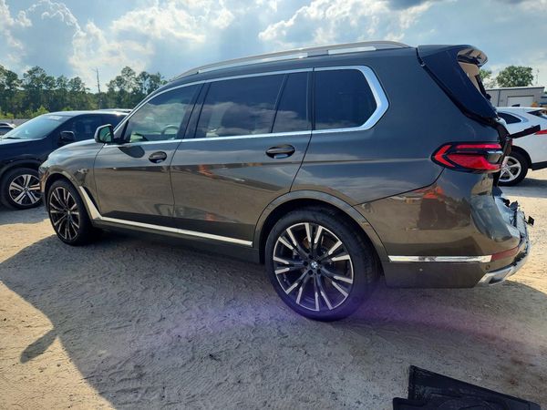 2026 BMW X7 xDrive40i