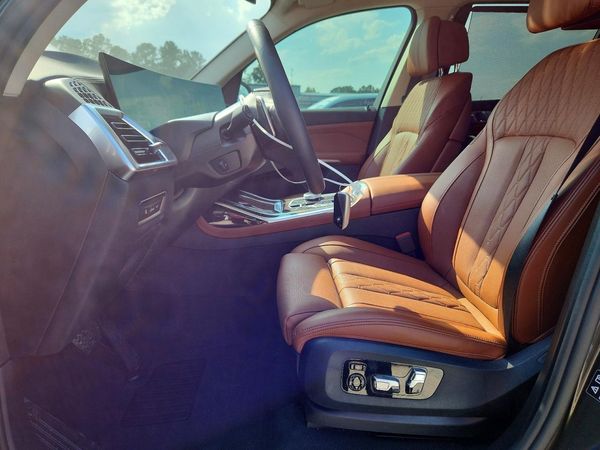 2026 BMW X7 xDrive40i