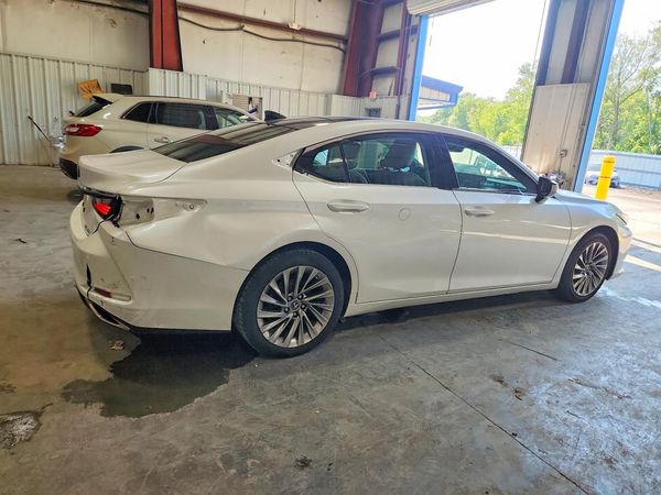 2019 LEXUS ES 350