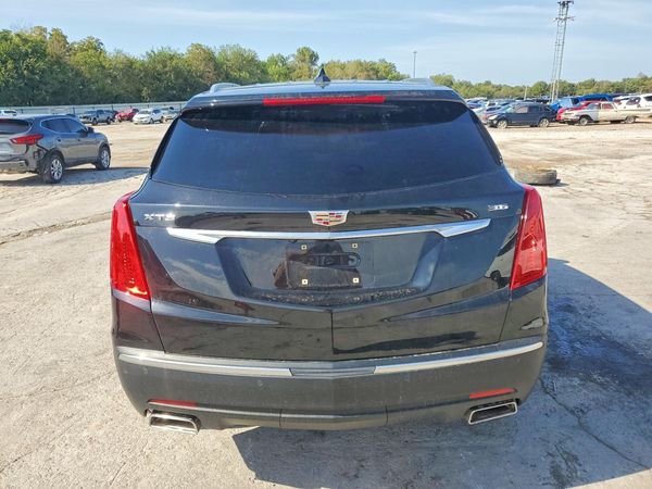 2018 CADILLAC XT5