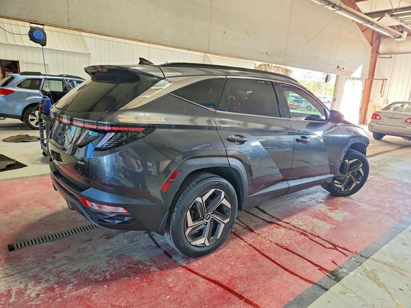 2022 HYUNDAI TUCSON