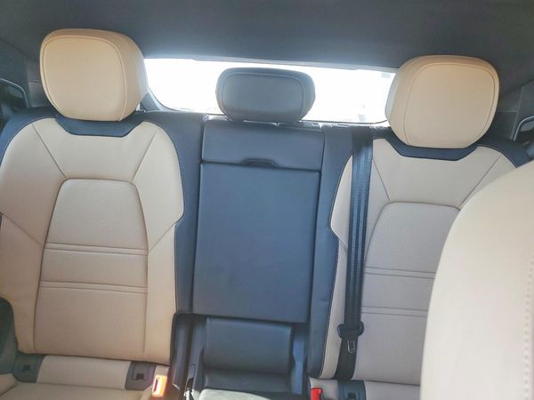 2025 PORSCHE CAYENNE