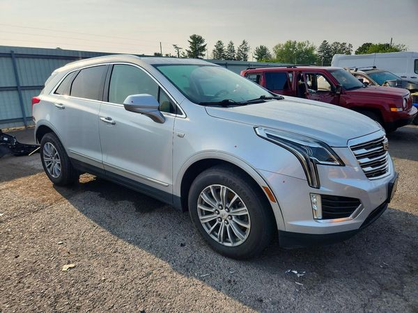 2017 CADILLAC XT5 Luxury