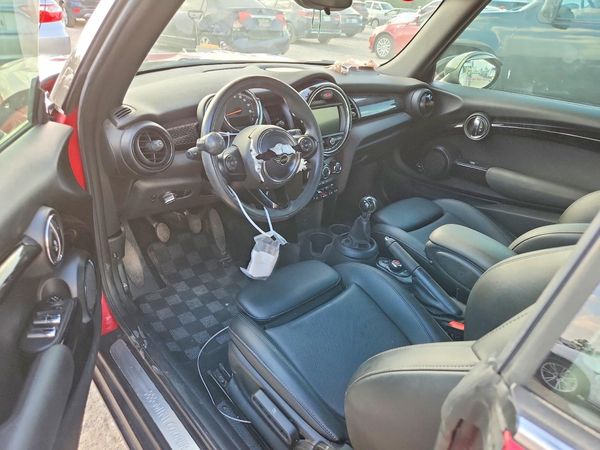 2019 MINI COOPER
