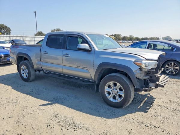 2020 TOYOTA TACOMA SR5