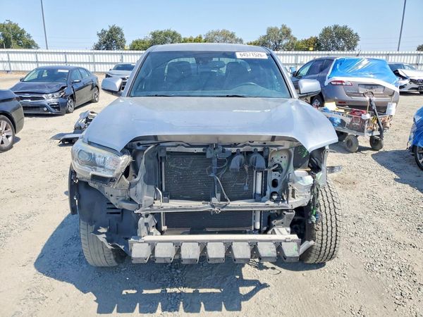 2020 TOYOTA TACOMA SR5