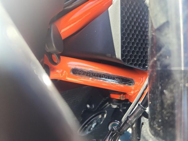 2026 KTM MOTORCYCLE — VINS