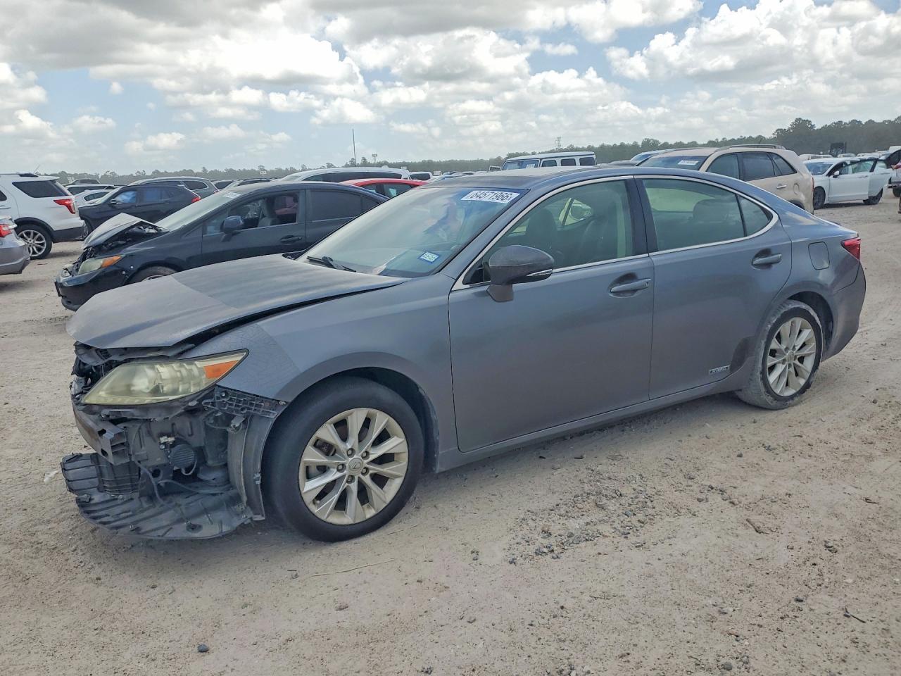 2013 LEXUS ES 300h