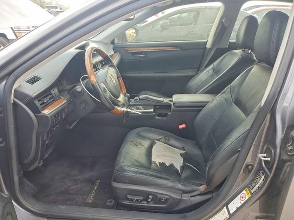 2013 LEXUS ES 300h