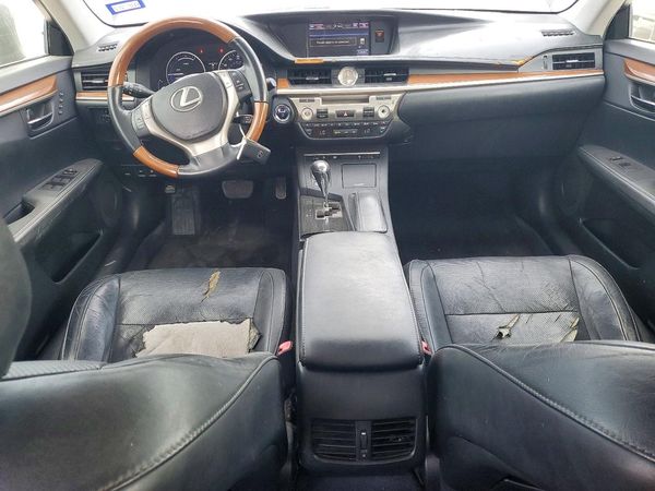 2013 LEXUS ES 300h