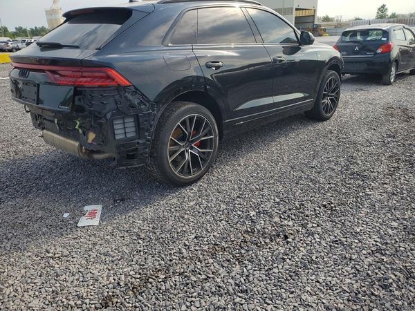 2023 AUDI SQ8