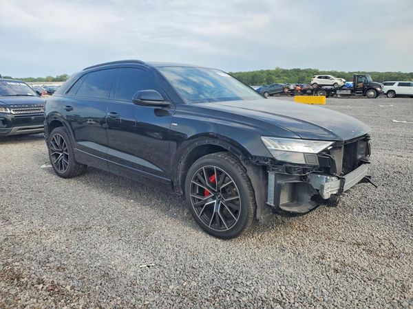 2023 AUDI SQ8